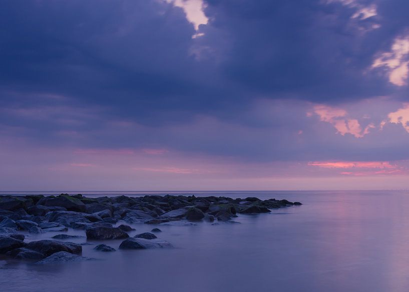 dreaming sea by Patrick Herzberg