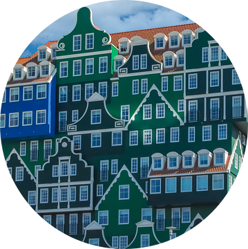 Moderne architectuur gebaseerd op oude cultuur, Zaandam, Nederland