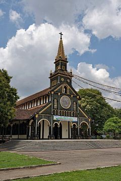 A Vietnamese spiritual and architectural treasure by Frank Photos