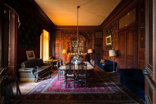 Intérieur antique abandonné.