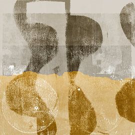 Art abstrait moderne. Formes en taupe clair et brun chaud. sur Dina Dankers