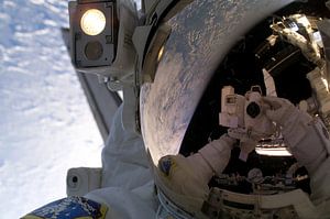 Astronaut selfie by Moondancer .