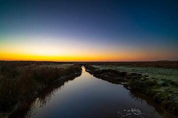 Schiermonnikoog vroege winterochtend zonsopgang op de kwelder van Sjoerd van der Wal Fotografie