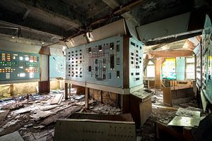 Verlaten Controle Kamer. van Roman Robroek - Foto's van Verlaten Gebouwen