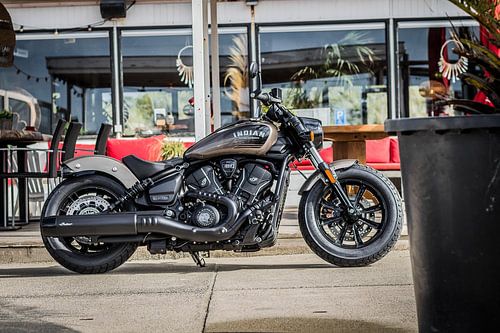 Indian Scout Bobber van Westland Op Wielen