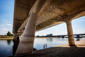 Under the bridge 2 sur Hans Hebbink