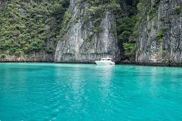 Phi Phi Leh by Bernd Hartner