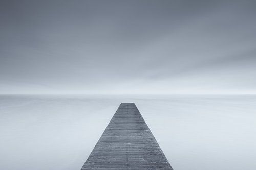 Into nothingness - a cold morning on a misty Autumn day at the Lake
