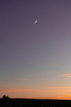 La lune au coucher du soleil