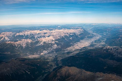 Innsbruck en de Nordkette vanuit de lucht