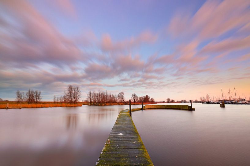 A cold winters day - Dintelse Gorzen sunset van Bas Meelker