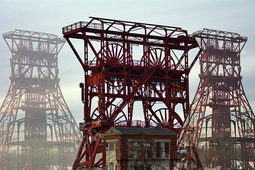 Collage van kronkelende torens