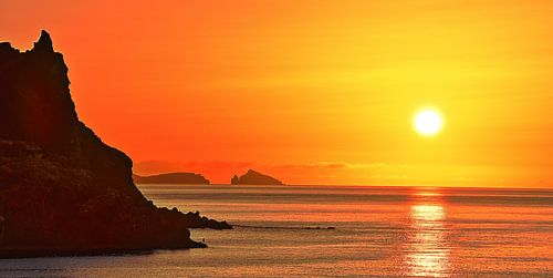 Zonsopkomst Madeira  / Uitzicht op zee (Madeira sunrise)