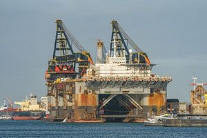 Heerema Marine Contractors' Thialf.