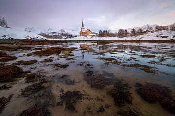 Kerkje in de winter van Thijs Friederich