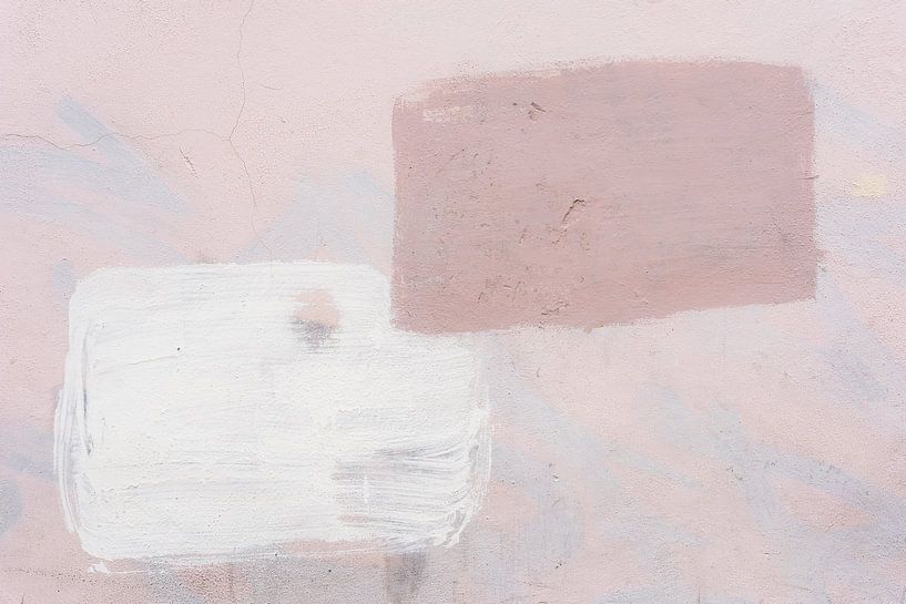 White and pink wall I Travel Photography by Lizzy Komen