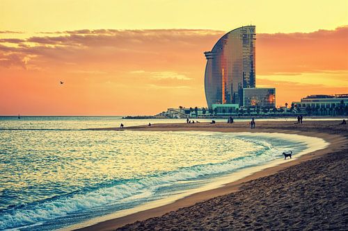 Barcelona - La Barceloneta strand van Alexander Voss