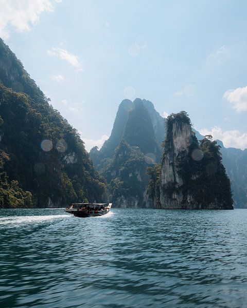 Longtailboot in Khao Sok | Thailand von Ian Schepers