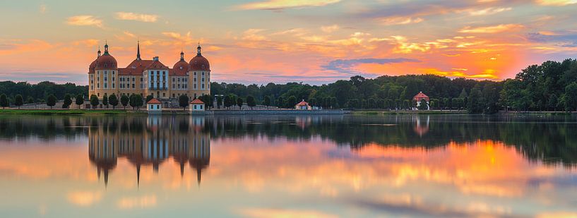 Sonnenuntergang auf Schloss Moritzburg von Henk Meijer Photography