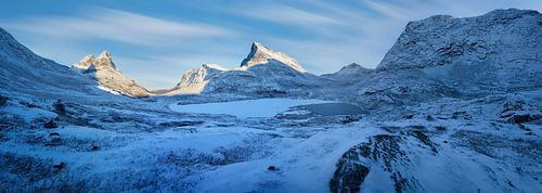 Trollstigen in een winters landschap, Noorwegen