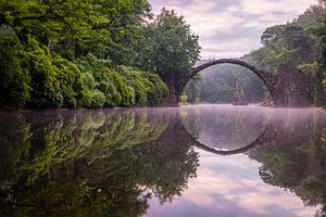 Le pont de Rakotz au lever du soleil
