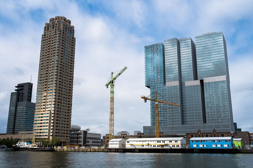 Montevideo and De Rotterdam in Rotterdam (kleur) von Erwin van Leeuwen