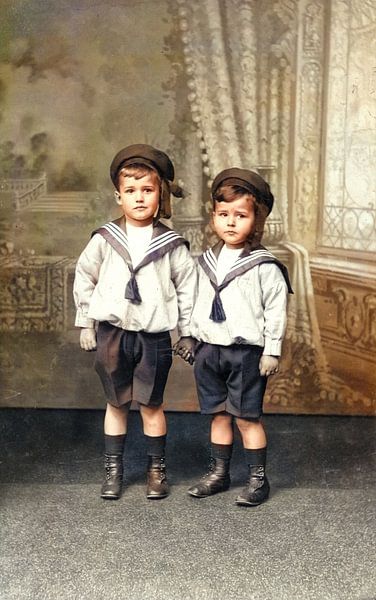 Sailors (coloured in) by Hans Heemsbergen
