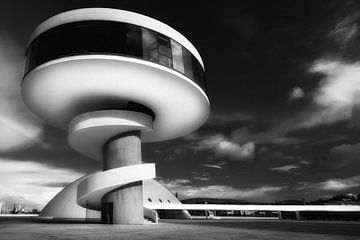 Centro Niemeyer van Mario Calma