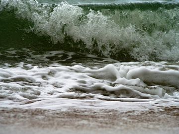 Ostsee – Wellen im Sturm von Aurica Voss