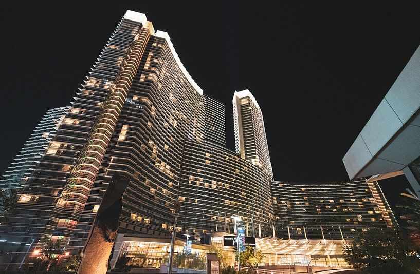 Las Vegas by Hello Pompoyo