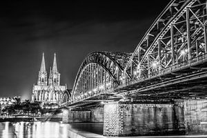 Kölner Dom bei Nacht