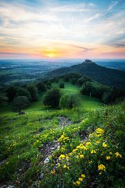 Schloss Hohenzollern zum Sonnenuntergang vom Zeller Horn aus. Nahe Hechingen in Baden-württemberg von Daniel Pahmeier