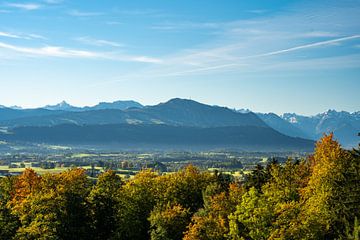 Grünten en de Allgäuer Alpen in de herfst van Leo Schindzielorz