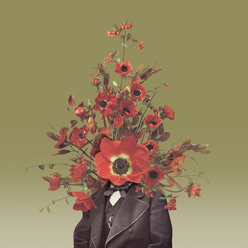Zelfportret met bloemen 4 (oker achtergrond)