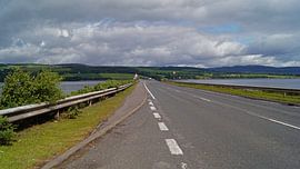 Landschaft rund um die Cromarty-Brücke in Schottland