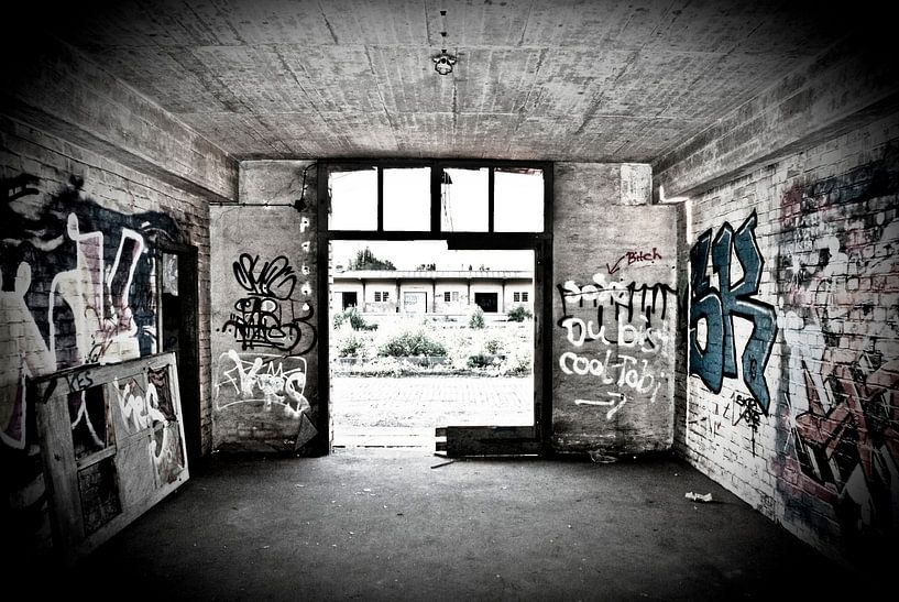 L'ancien hangar par Norbert Sülzner