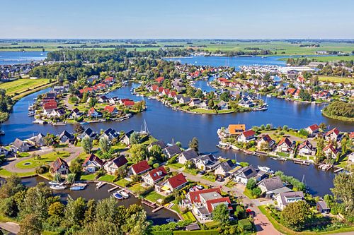 Luchtfoto van het dorp Terherne in Friesland Nederland