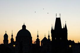 Zonsopgang in Praag van Anges van der Logt