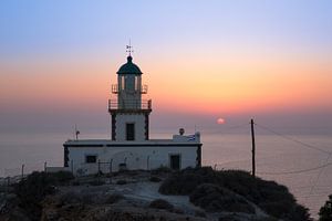 Vuurtoren - Santorini van Dennis Eckert