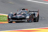 Toyota hypercar in de eau Rouge bocht op spa francorchamps van Arthur Bruinen thumbnail