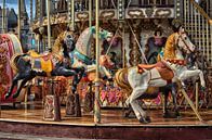 Antieke carrousel met paarden van Iris Heuer thumbnail