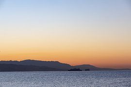 Zonsopkomst op het strand Malaga Andalusie! van Peter Haastrecht, van
