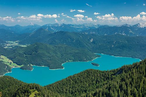 Walchensee avec les montagnes Karwendel, Bavière, Allemagne
