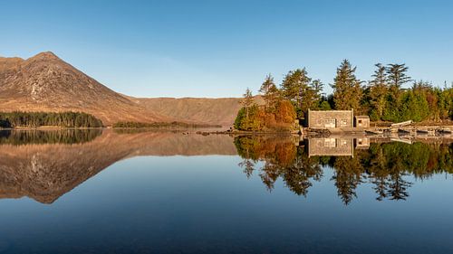 Reflets de la maison du pêcheur sur Peter Bijsterveld