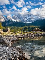 La Zugspitze au bord du lac Eibsee en Bavière.