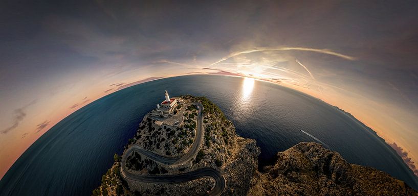 Sphärisches Panorama von einem Leuchtturm auf Mallorca von Jonas Weinitschke