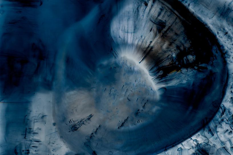 Blauwe Cirkel | Abstracte Foto | Sterrenstof (3) van Nanda Bussers