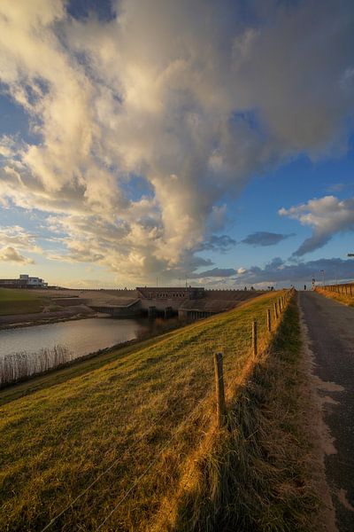 Dike in Katwijk aan Zee by Dirk van Egmond