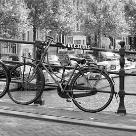 Fahrrad auf Reesluis Amsterdam von AvD Photos