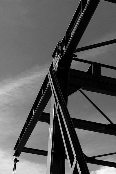 Een handmatige hefbrug. by Benny van de Werfhorst